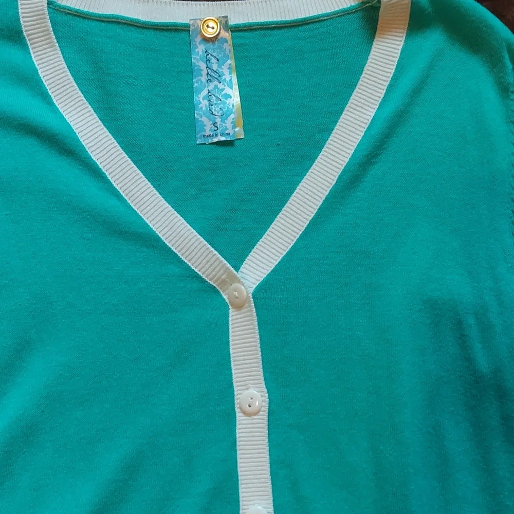 5 for $10  M&M Sweater - Picture 2 of 7